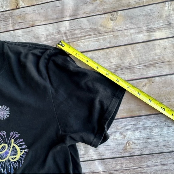 Etsy Graphic Tee Disney Fireworks Bring Back Wishes Small T-Shirt Black Top - Picture 9 of 9